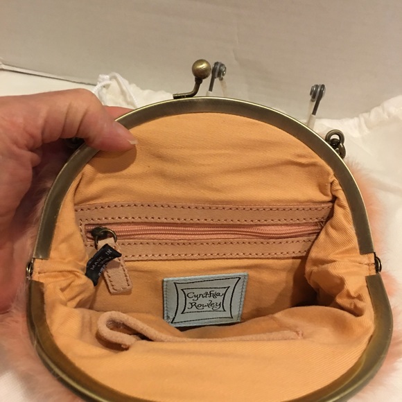 Cynthia Rowley peach fur evening bag - Picture 3 of 4